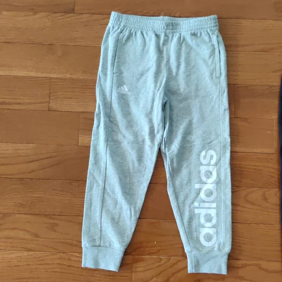 Bundle of 2 adidas boys pants - Picture 2 of 3